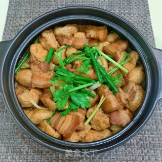 油豆腐焖五花肉的做法步骤：14