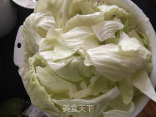 辣椒炒手撕包菜的做法步骤：3