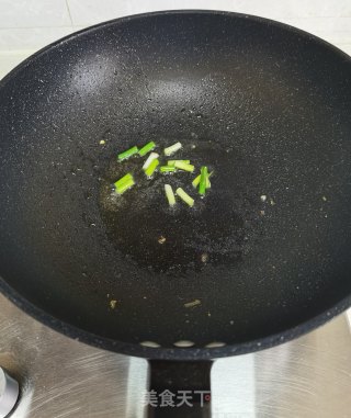 蘑菇炒鸡蛋的做法步骤：6