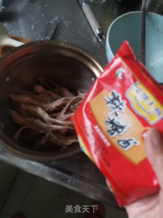香糟鸭舌的做法步骤：4