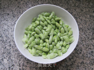 佐餐盐方玉米粒炒毛豆的做法步骤：2