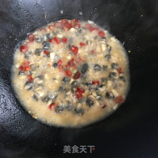 韭菜炒螺蛳肉的做法步骤：5