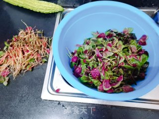 蒜末苋菜汤的做法步骤：1