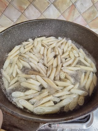 凉拌藕带的做法步骤：4