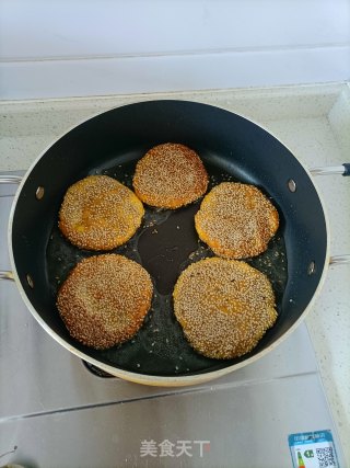 南瓜饼的做法步骤：3