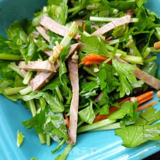 梅花肉拌芹菜的做法步骤：12