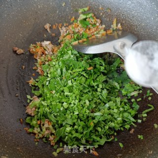 肉糜芹菜胡萝卜焖菜的做法步骤：10