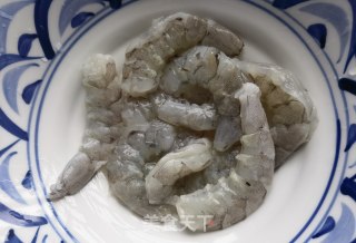 黄瓜虾仁炒藜麦饭的做法步骤：1
