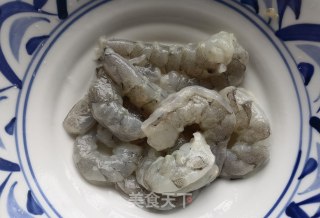 黄瓜虾仁炒藜麦饭的做法步骤：3