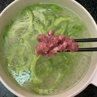 苦瓜肉末沙白汤的做法步骤：6