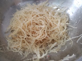 石花菜拌木耳的做法步骤：2