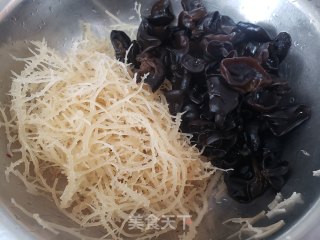 石花菜拌木耳的做法步骤：5