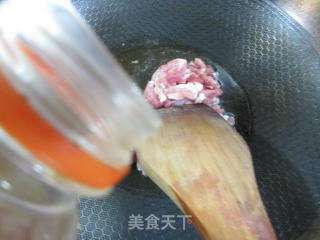 肉丝青椒炒茭白的做法步骤：4