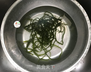 豆腐海带味噌汤的做法步骤：3