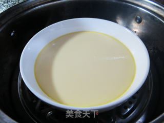 蜜豆牛奶鸡蛋布丁的做法步骤：9