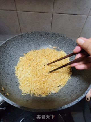 酱油炒面的做法步骤：7