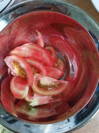番茄鸡蛋蝴蝶面的做法步骤：1