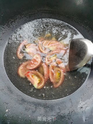 番茄鸡蛋蝴蝶面的做法步骤：3