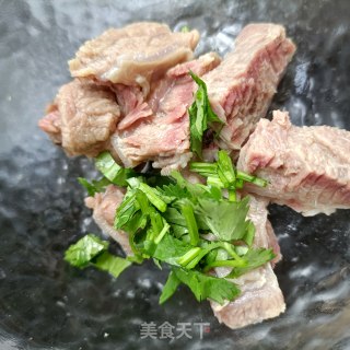 巴楚菌精肉汤的做法步骤：16