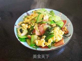 黄瓜菠菜炒鸡蛋的做法步骤：6