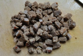 黄瓜牛肉炒藜麦饭的做法步骤：2