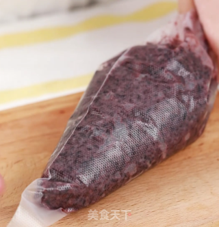 家庭版超简单鲍师傅肉松小贝的做法步骤：3