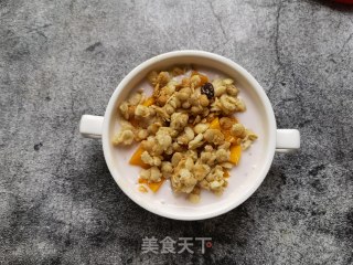 芒果荔枝麦片酸奶碗的做法步骤：7