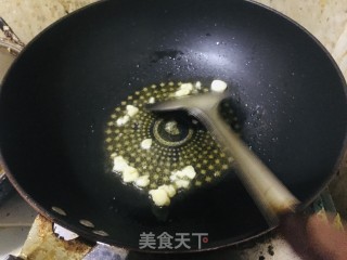 蒜香小油菜的做法步骤：1