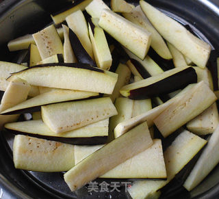 清淡美食——凉拌长茄子的做法步骤：2