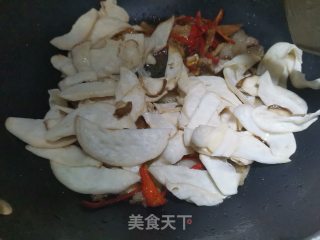 杏鲍菇炒肉的做法步骤：4