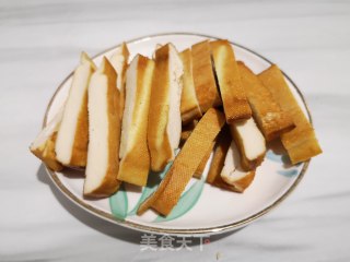 降压低脂：西芹炒香干的做法步骤：3