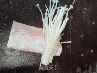 培根金针菇卷的做法步骤：3