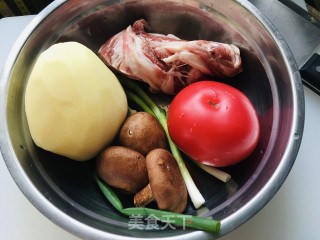 牛肉尕面片的做法步骤：2