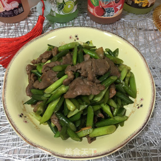 牛柳炒蒜苔的做法步骤：9