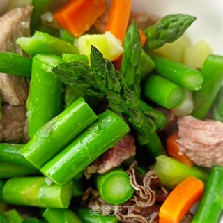 精肉芦笋土豆沙拉的做法步骤：18