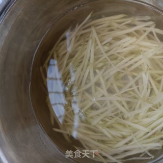 香辣三丝的做法步骤：1