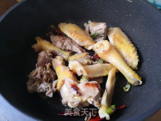 酱炒鸡块的做法步骤：5
