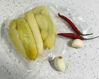 炒瓜皮的做法步骤：1