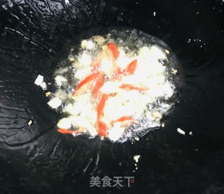 炒瓜皮的做法步骤：3