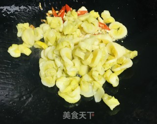 炒瓜皮的做法步骤：4