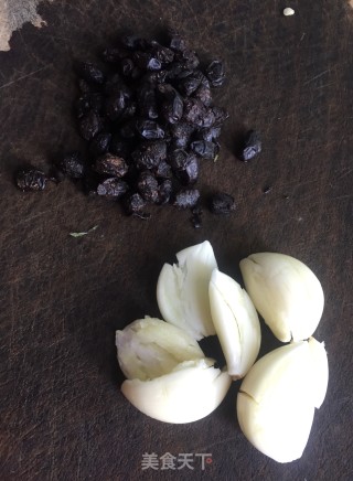 豆豉辣椒炒蒜苔的做法步骤：5