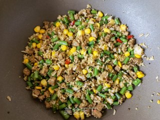 牛肉豇豆炒藜麦饭的做法步骤：14