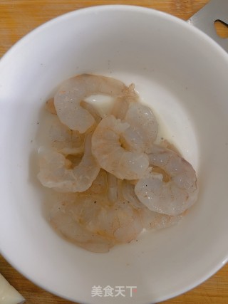 冬瓜海带玉子虾仁汤的做法步骤：3