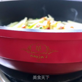 蒜香葫芦条的做法步骤：8
