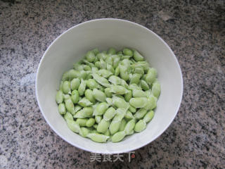 肉丝榨菜丝炒毛豆的做法步骤：2