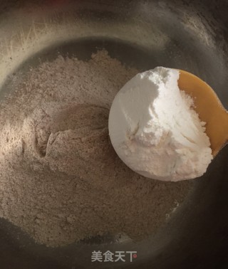 葱花发面饼的做法步骤：3