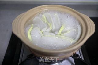 鱼糕鱼丸青菜汤的做法步骤：5