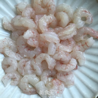 番茄炒虾仁滑蛋的做法步骤：2