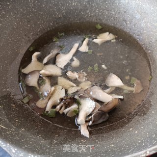 蛤蜊番茄蛋汤的做法步骤：4