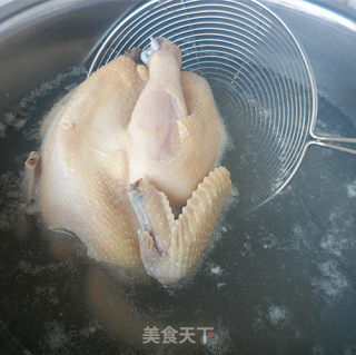 减脂餐——白切鸡的做法步骤：2